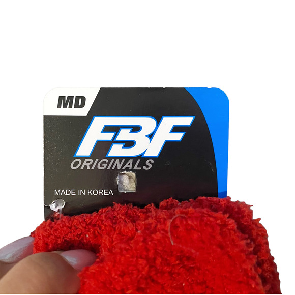 FBF Cleveland Cavaliers Red Fluffy Socks NEW - Picture 2 of 3